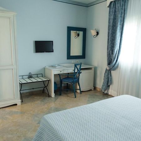 Relais Antiche Saline Hotel Torre Nubia Exterior photo